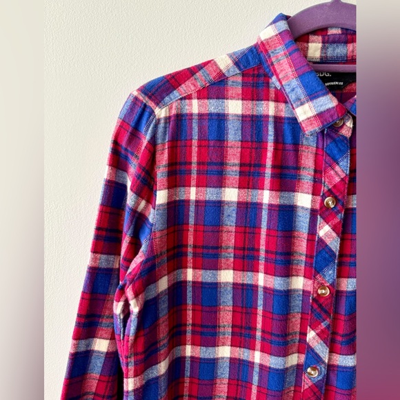 Plaid Boyfriend Fit Flannel Shirt - Picture 4 of 7